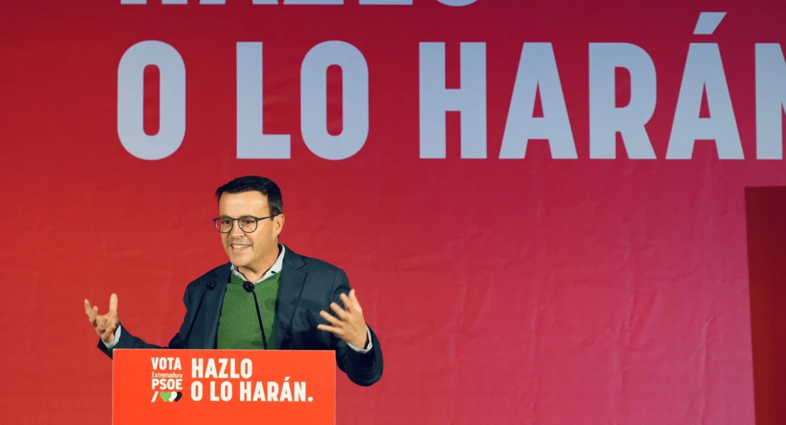 Gallardo alerta de que "la sanidad en Extremadura empieza a estar grave"