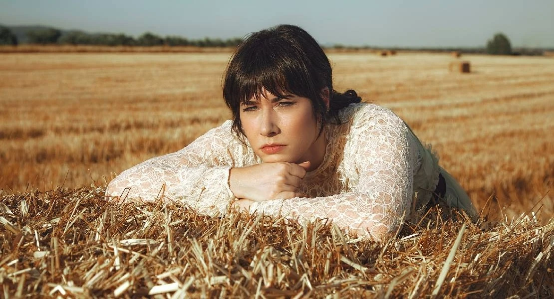 Chloé Bird, la extremeña que llevará el talento regional al corazón de los Premios Forqué 2025