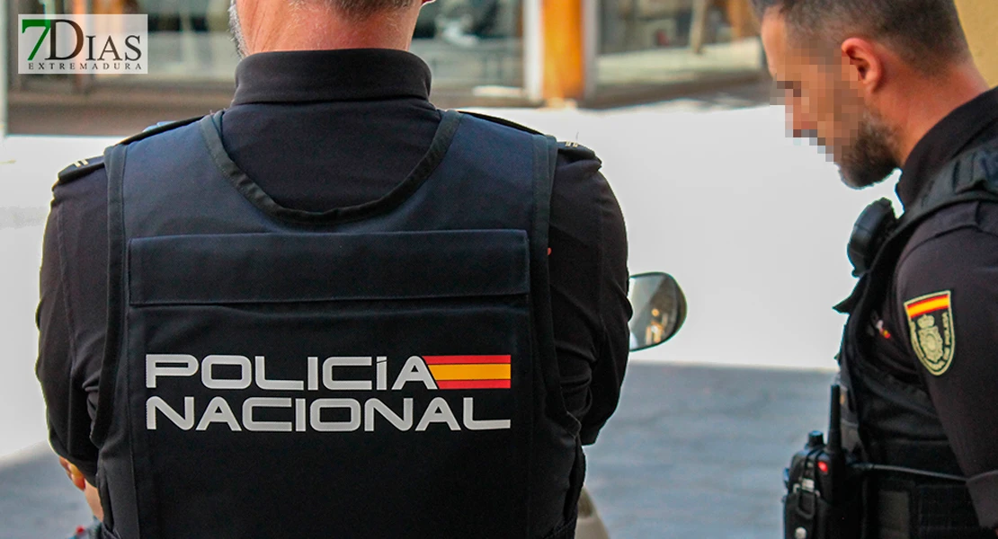 Trasladado al hospital tras un incendio de vivienda en Plasencia