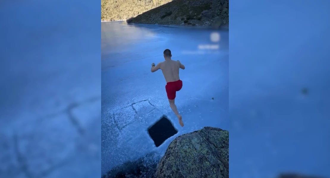 Seis denuncias contra un 'influencer' por bañarse en un espacio natural protegido