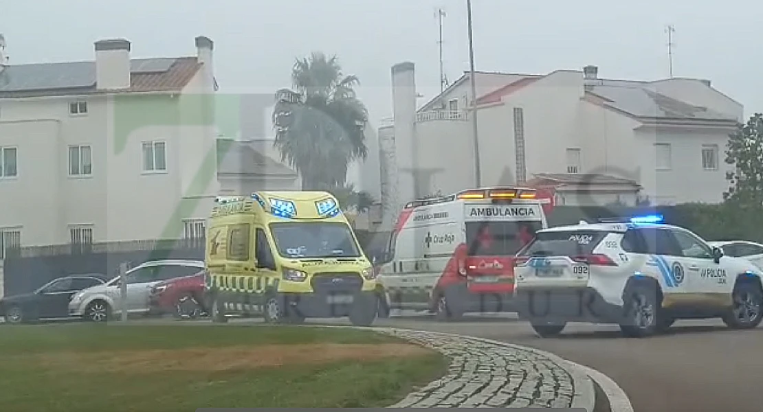 Un accidente provoca graves retenciones en la avenida de Elvas de Badajoz