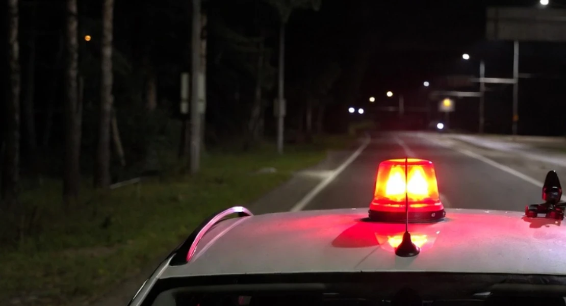 Retiran la homologación de cuatro balizas V-16: qué hacer si ya las has comprado