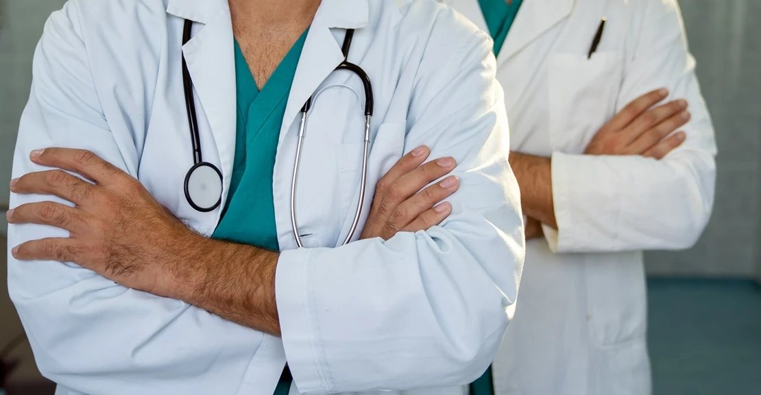 Los médicos podrán jubilarse más tarde en Extremadura