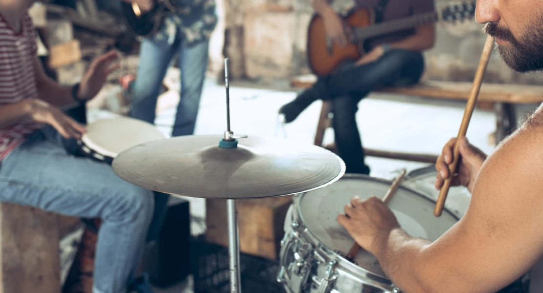 Falta de subvenciones y locales de ensayo: la denuncia de Somos Cáceres