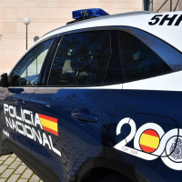 Agentes de la Policía Nacional salvan la vida a un niño de dos años