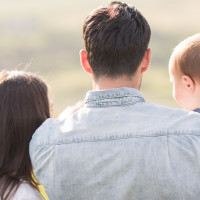 Miles de familias podrán acceder en 2026 a una ayuda por hijo a cargo