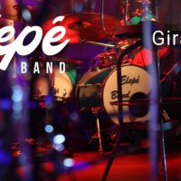 La banda extremeña Elepé Band repasará las décadas del Pop-Rock en Badajoz