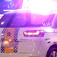 Un incendio destruye un punto limpio y daña varios coches esta madrugada en Badajoz