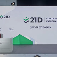 Un problema en Fregenal obliga al primer votante del pueblo a ejercer como vocal de mesa