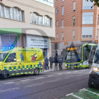 Un conductor de Tubasa asiste a una mujer accidentada en Badajoz