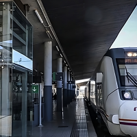 Viajar en transporte público seguirá siendo más barato en 2026