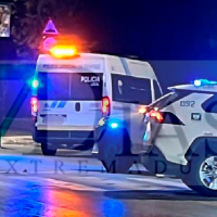 Una colisión entre un coche y una moto deja un herido en Badajoz