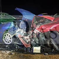 Grave accidente a la salida de Badajoz: una colisión frontal deja varios heridos