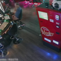 Detenidas 7 personas que robaban a plena luz del día en un salón de juegos