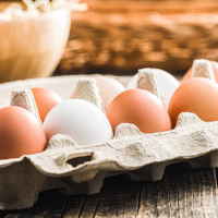 OCU alerta: los huevos camperos ya no lo son, pero los pagas como tal