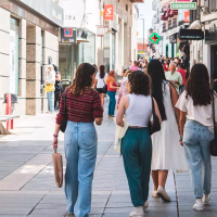 Estos son los festivos locales de apertura comercial al público en Mérida