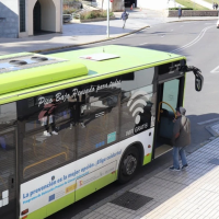 Más taxis y nuevos horarios para autobuses en Navidad