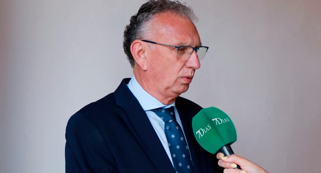 El delegado del Gobierno advierte: "La baliza V16 será obligatoria a partir de 2026"