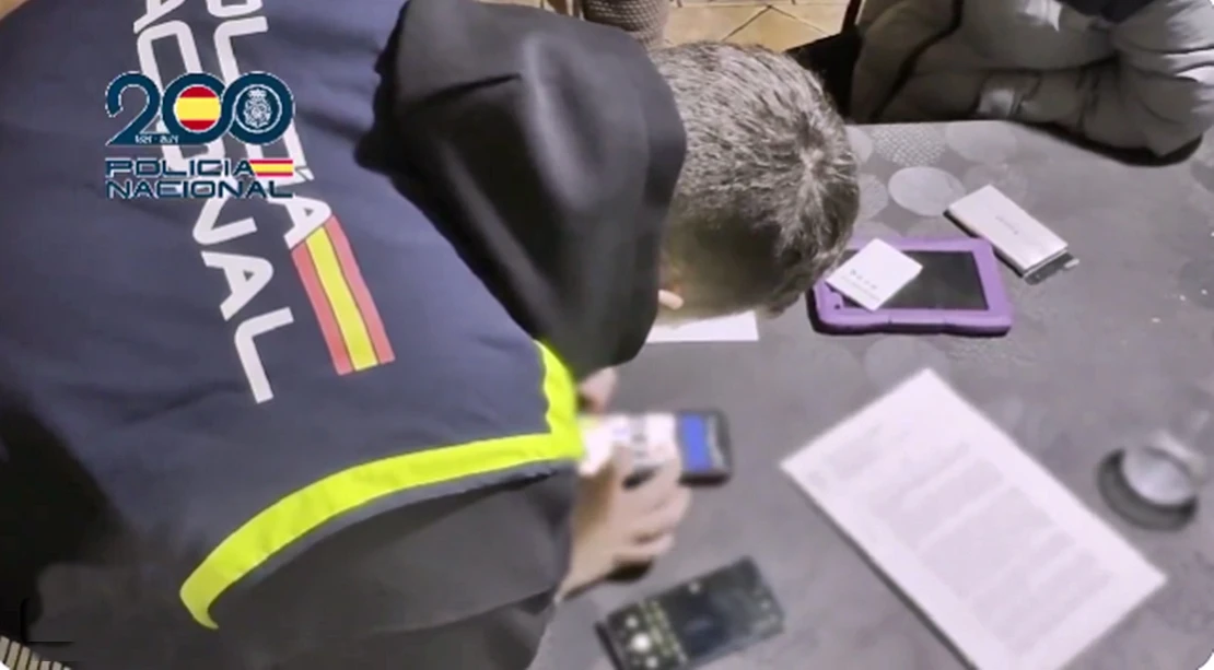 Detienen a un creador de pornografía infantil con herramientas de IA