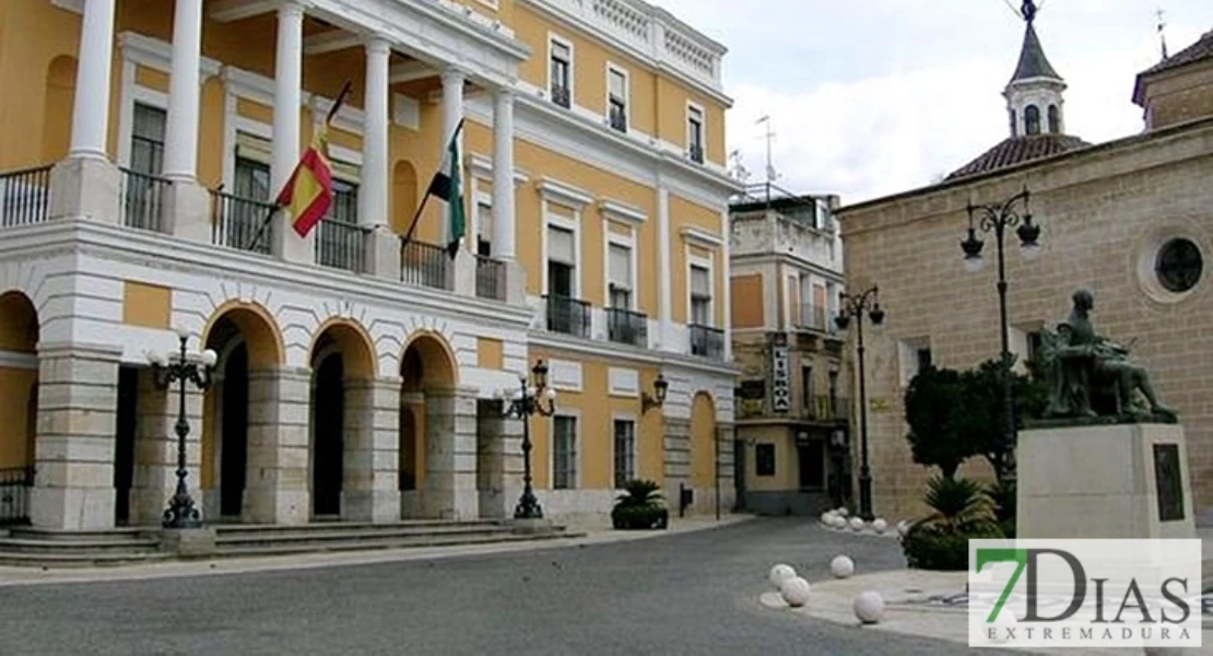 El PSOE pone en duda la transparencia en el Ayto. de Badajoz y pide explicaciones