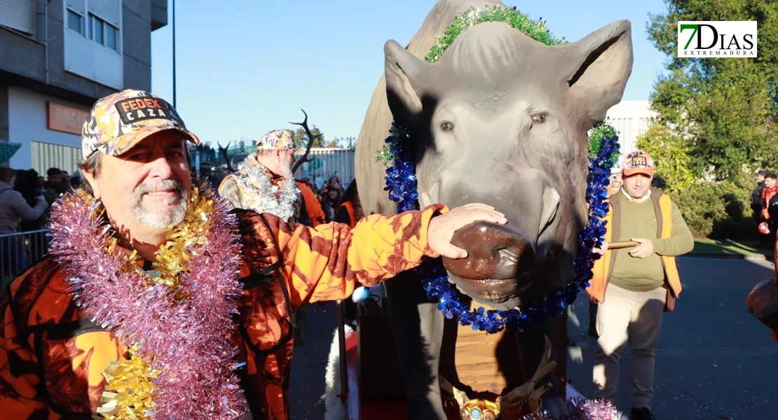 Miles de sonrisas reciben la cabalgata y a sus Reyes Magos en Badajoz
