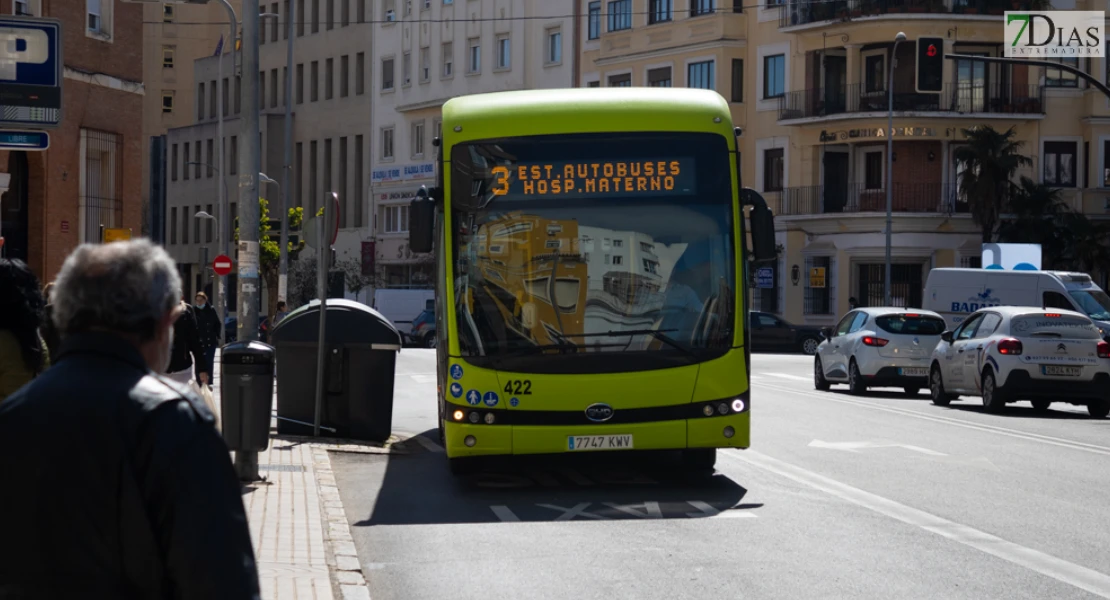 El autobús urbano de Badajoz modifica sus recorridos por la Cabalgata de Reyes