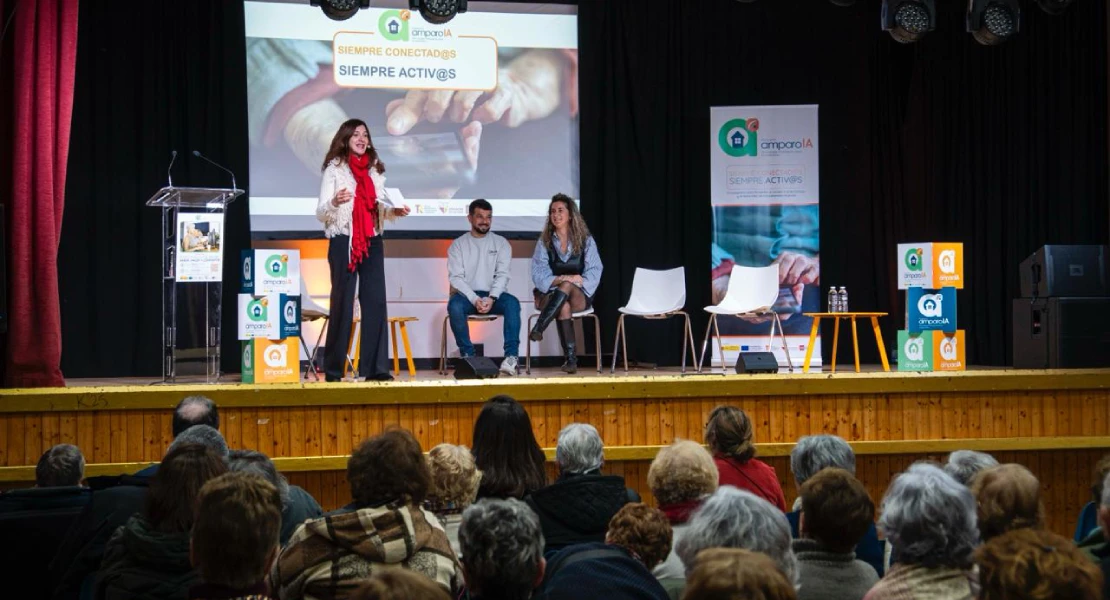 IA AMPARO llega a los pequeños pueblos de Cáceres para combatir la soledad y la brecha digital