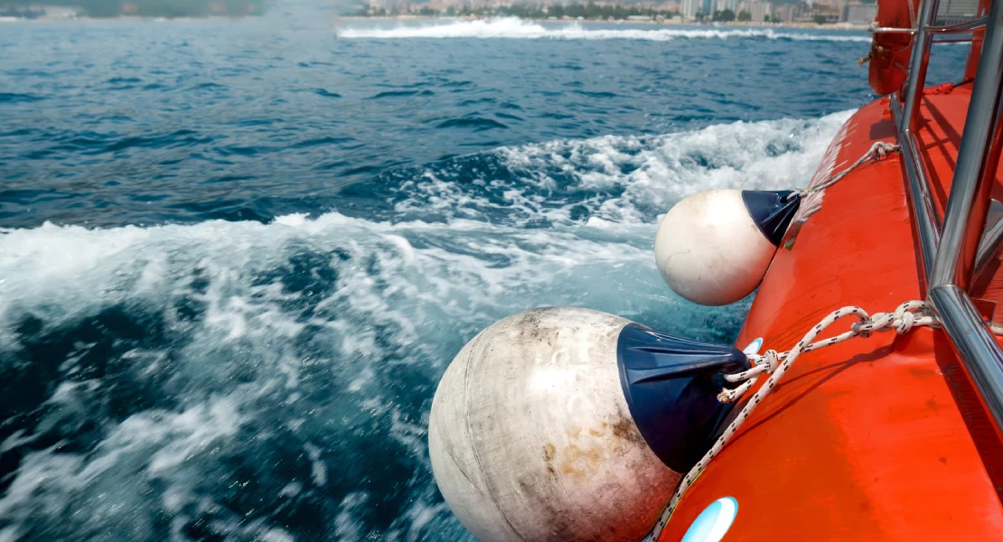 Hallan en Indonesia el cuerpo del español Fernando Martín, desaparecido en el naufragio