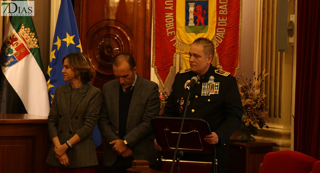 El cuerpo de la Policía Local de Badajoz cuenta con nuevos oficiales, inspector e intendente