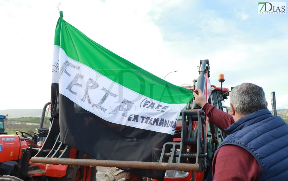 Imágenes de la tractorada en Extremadura para protestar por el acuerdo de Mercosur