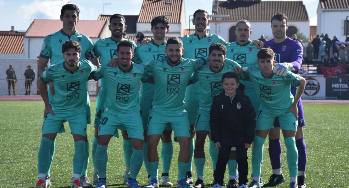 El CD Badajoz remonta y se mete en puestos de playoff