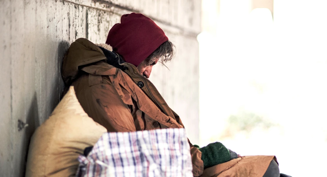 Somos Cáceres denuncia el abandono de las personas sin hogar ante el frío en la ciudad