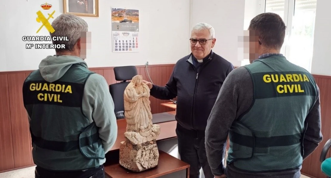 La Guardia Civil devuelve la imagen de la virgen sustraída en Fuente del Maestre