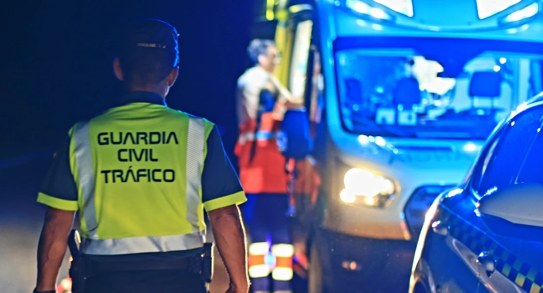 Un accidente entre dos vehículos deja dos heridos en la EX-208