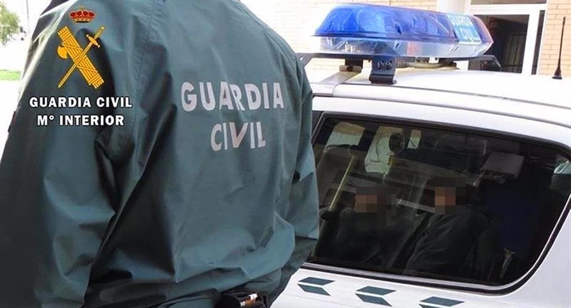 Se derrumba una pared de una casa con una mujer dentro en la provincia de Cáceres