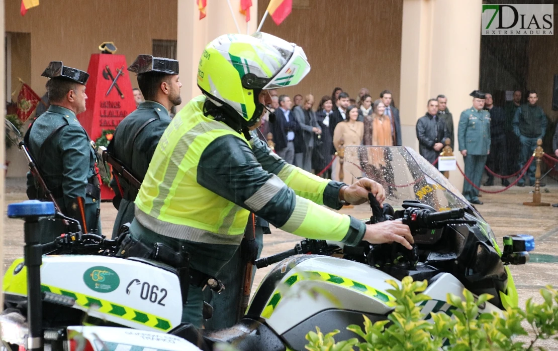 Badajoz despide al general de la Guardia Civil José Manuel Santiago Marín