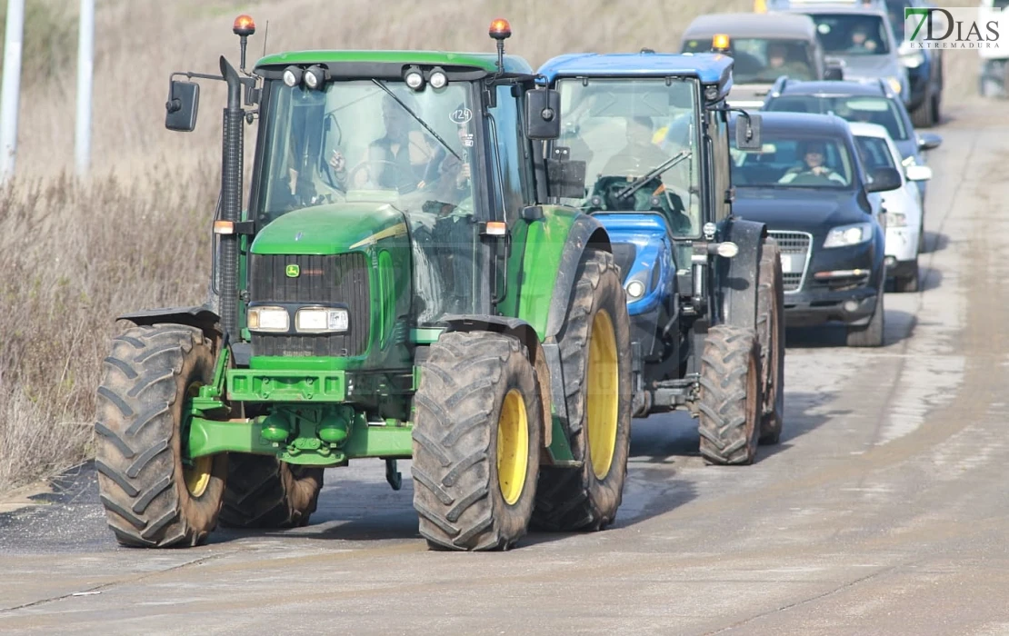 Imágenes de la tractorada en Extremadura para protestar por el acuerdo de Mercosur