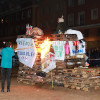 Vecinos de la Margen Derecha de Badajoz queman lo malo del año en las Candelas