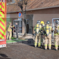 Un amplio dispositivo de emergencias trabaja en un garaje de Valdepasillas (BA)