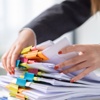 Autónomos extremeños denuncian que pierden 200 horas al año en trámites burocráticos