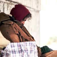 Somos Cáceres denuncia el abandono de las personas sin hogar ante el frío en la ciudad