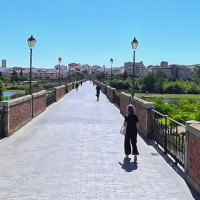 El Ayto. de Badajoz estudia instalar una nueva iluminación en el Puente de Palmas