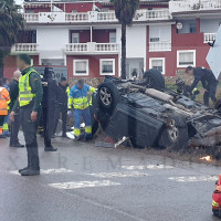 Un grave accidente a la salida de Badajoz deja una joven herida