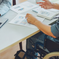 La Junta publica ayudas de hasta 14.000 € para contratar a personas con discapacidad