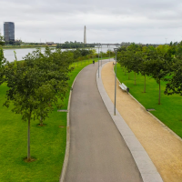 El aviso naranja por viento obliga de nuevo a cerrar parques y jardines en Badajoz