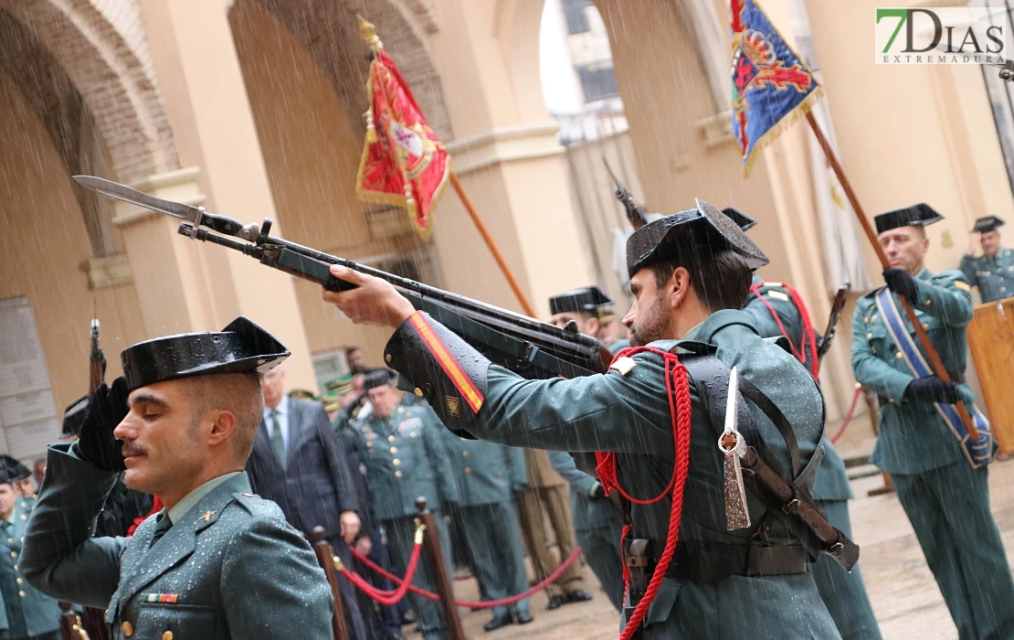 Badajoz despide al general de la Guardia Civil José Manuel Santiago Marín