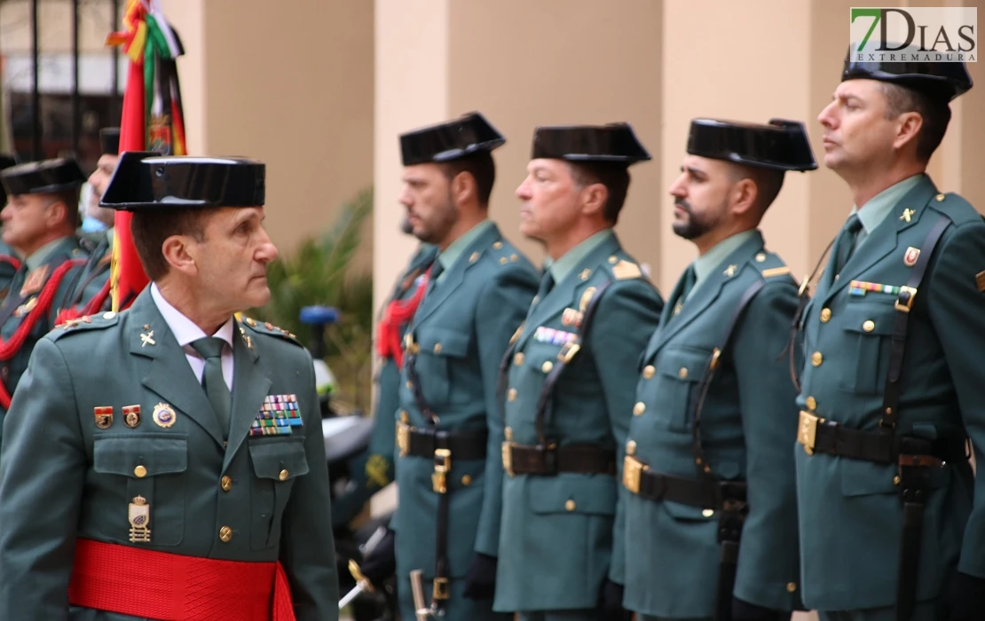 Badajoz despide al general de la Guardia Civil José Manuel Santiago Marín