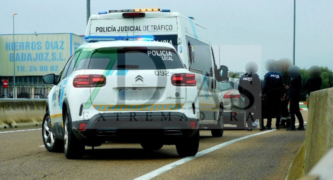 Aparatoso accidente en la BA-20 a la entrada de Badajoz