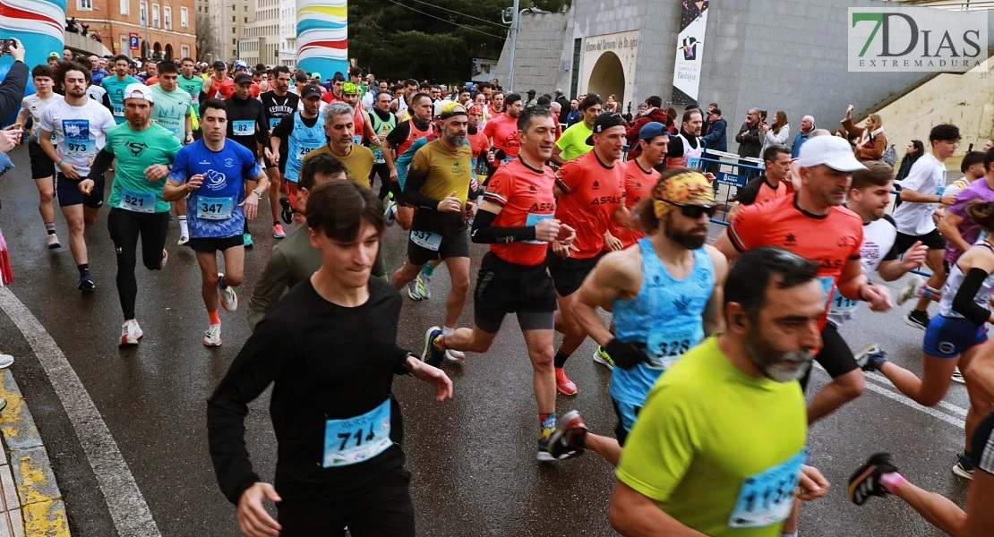 Imágenes del 40º Cross Popular Vuelta al Baluarte en Badajoz