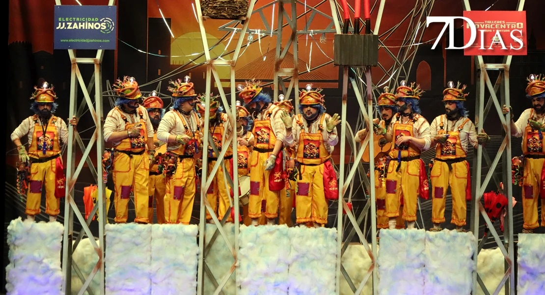 Actuación y entrevista a la murga Los Mirinda en Semifinales del COMBA 2026